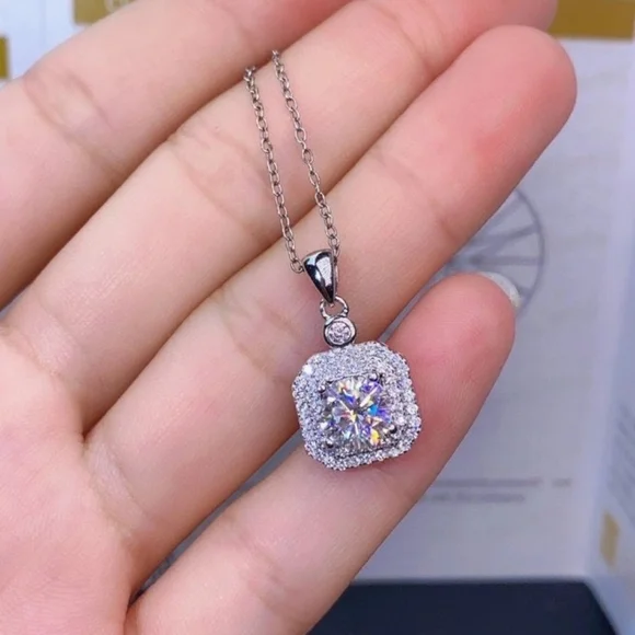 Sterling silver 2ct diamond necklace - Picture 3 of 4